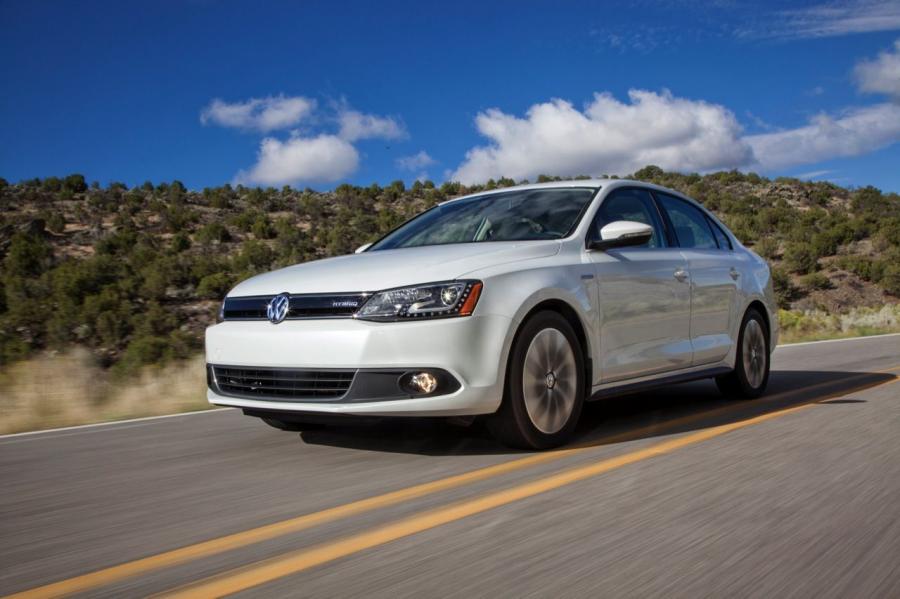  Volkswagen Jetta Hybrid 2012 года  (фото 17 из 133)